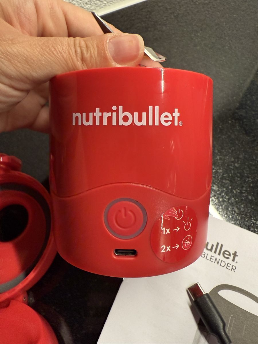 Nutribullet Elettrodomestici da cucina: Nutribullet Portable - Top Zustand – Usato da Zürich venduto da stellina90 3