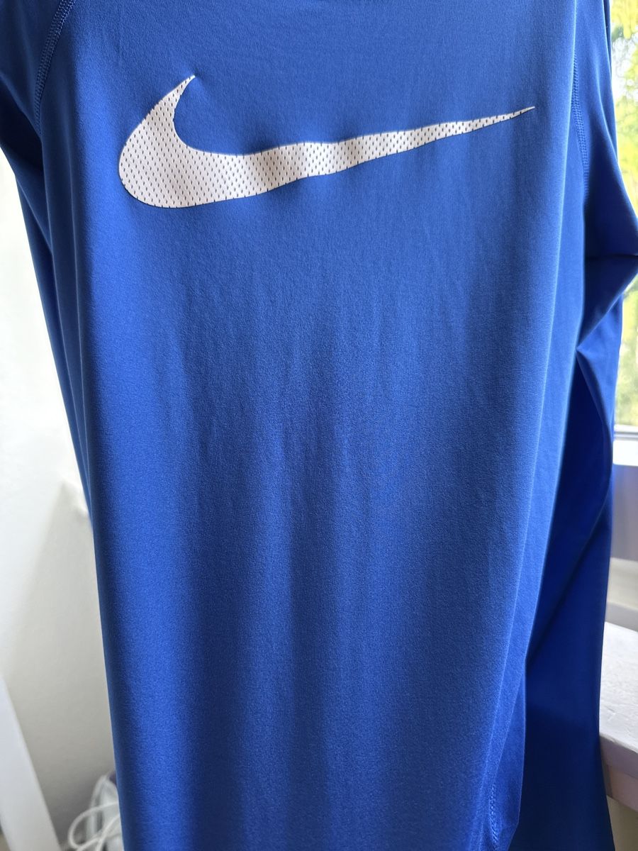 Nike Canottiere & Pantaloni: Nike Pro Combat Baselayer Top - Large Size - Blue Junior – Nuovo (secondo la descrizione) da Adliswil venduto da Sale12 1