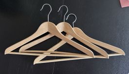 3 Holz-Kleiderbügel Ikea