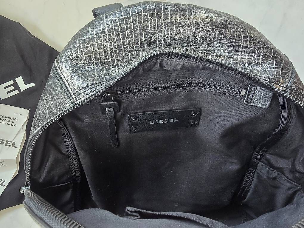 Diesel Zaini: Diesel Rucksack metallic – Nuovo e nell'imballaggio originale da Heimberg venduto da Cpidu 4