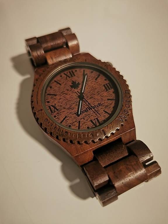 Orologi: Holzuhr Woodwatch neu – Usato da Pfäffikon ZH venduto da Cro