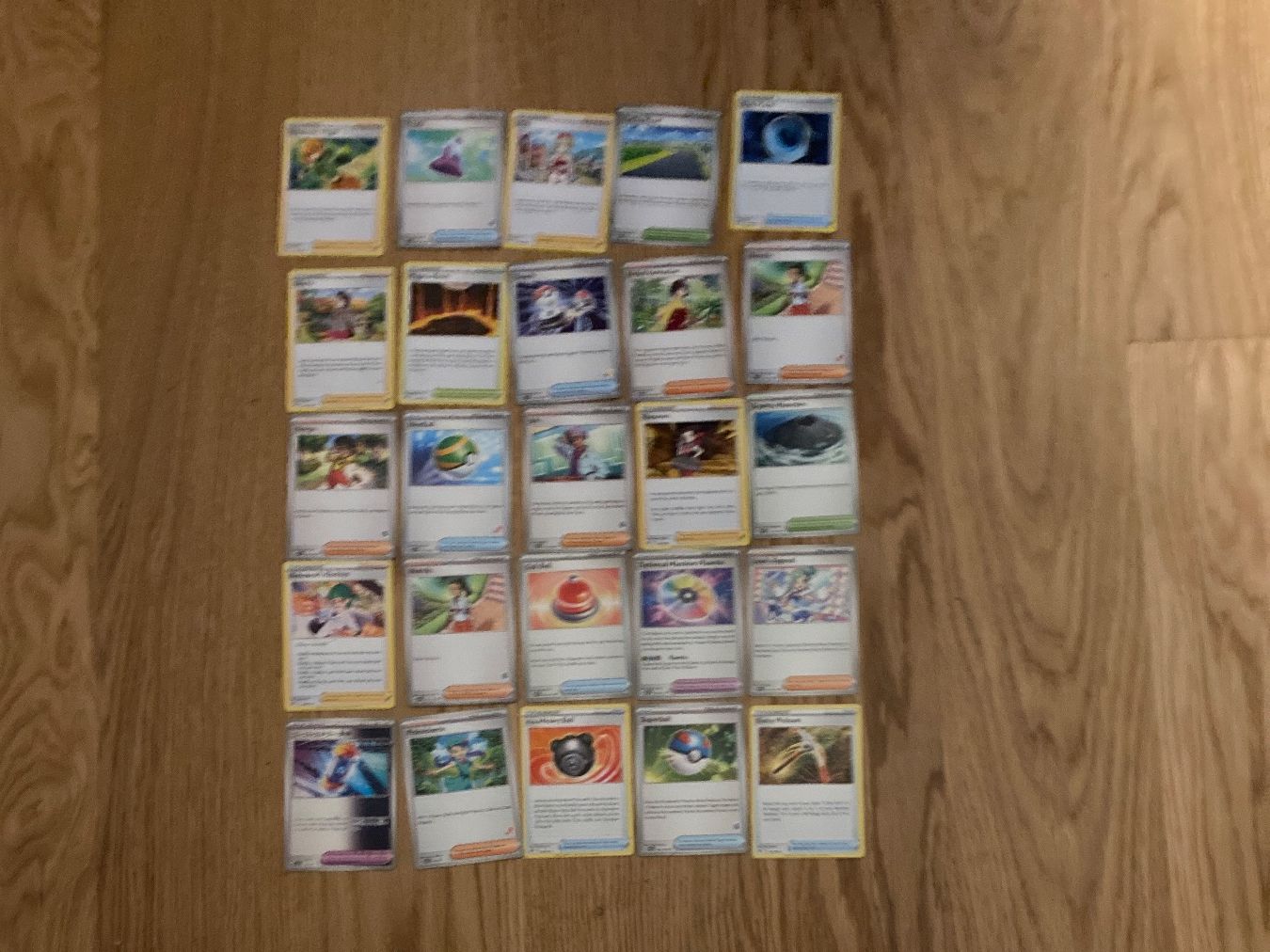 Pokémon Carte collezionabili: 25 Karten Trainer – Usato da Windisch venduto da Katous81