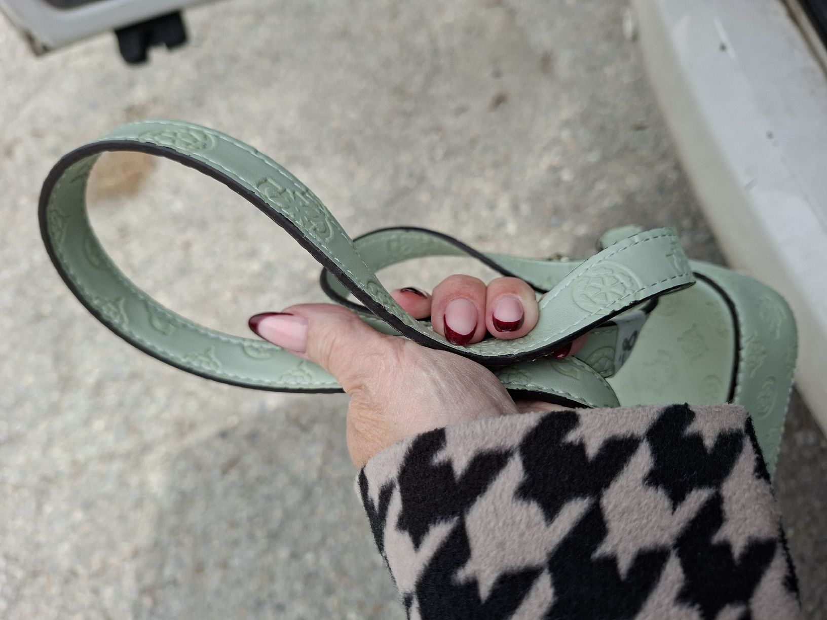 Guess Borse da donna: neue cross Body bag von guess – Nuovo (secondo la descrizione) da Meinisberg venduto da MartinaM1972 4