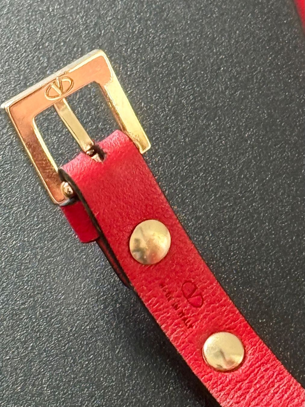Valentino Bracciali & Braccialetti: Valentino Rockstud Armband – Nuovo (secondo la descrizione) da Kilchberg ZH venduto da LuxuryVault 4