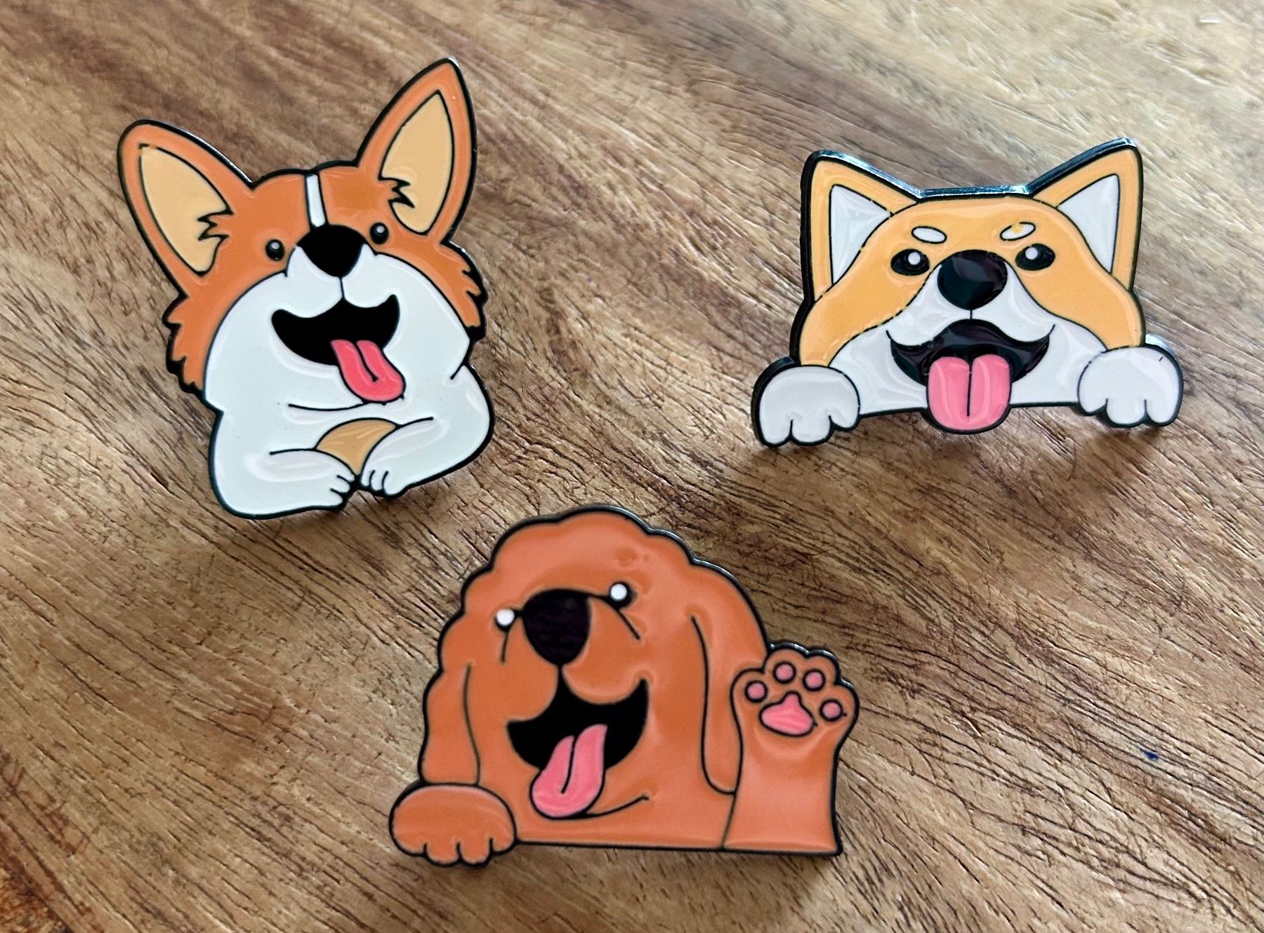 Placchette & Badge: 3x Pin Hund – Nuovo e nell'imballaggio originale da Geneve venduto da vane267