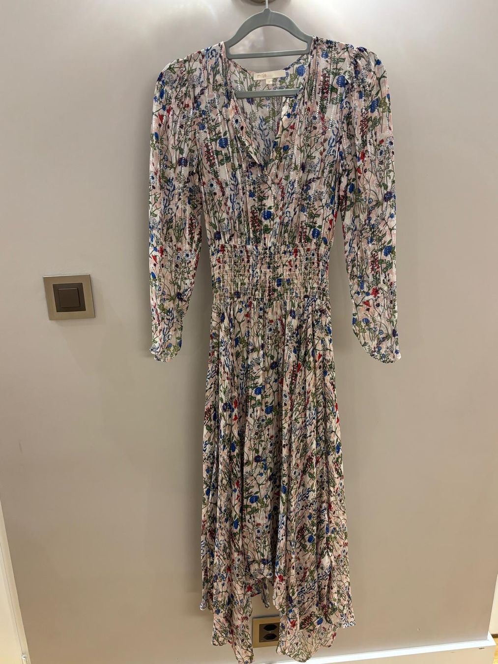 Maje Kleider: Robe Maje T34 – Gebraucht aus Conches von chn_hgl6
