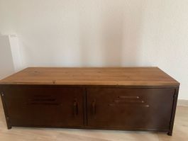 Meuble bas TV cadre bois et portes métal