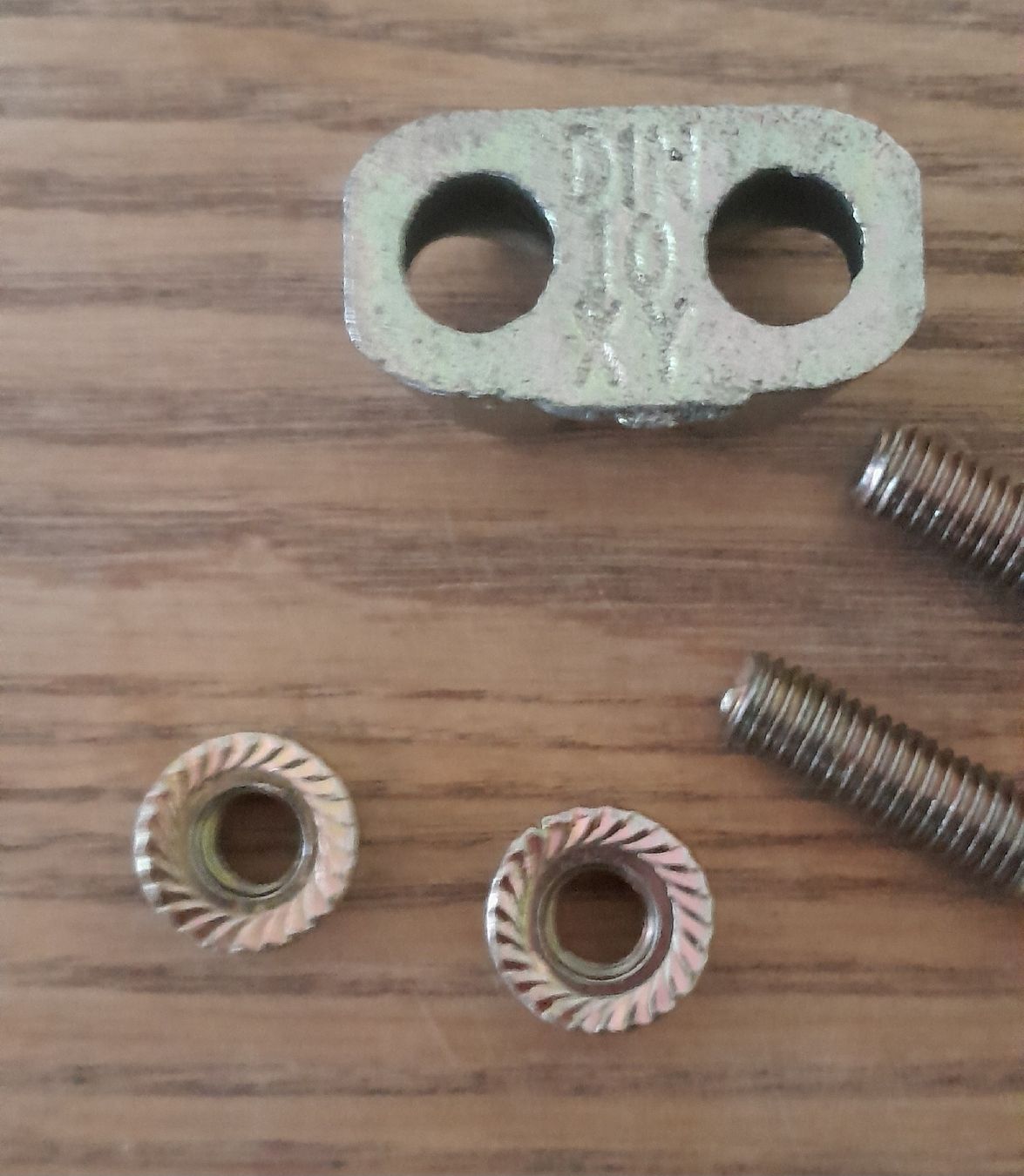 Ferramenta: Drahtseilklemmen 10mm 29 Stk – Usato da Adlikon b. Andelfingen venduto da Kraemse 2