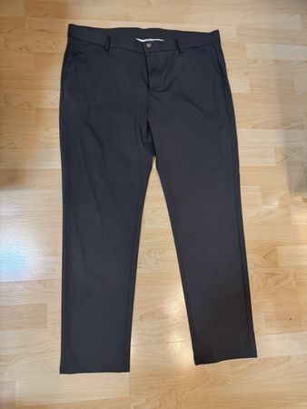 Pantaloni nuovi Under Armour grigi taglia 38 