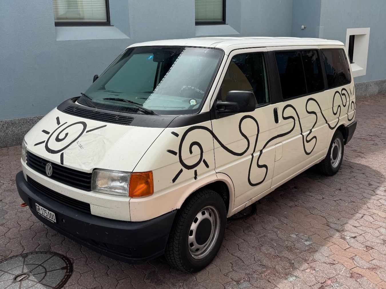 VW Automobili: VW T4 Multivan mit original VW Camper Ausstattung – Usato da Celerina venduto da R.H.GR