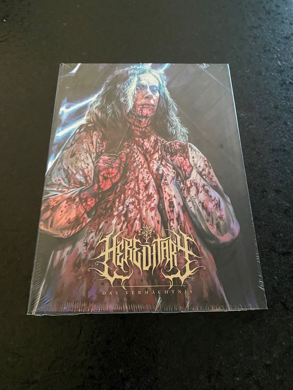 Tutti i DVDs: Hereditary Mediabook Blu-ray + DVD OVP – Nuovo e nell'imballaggio originale da Schmitten FR venduto da FilmRarities