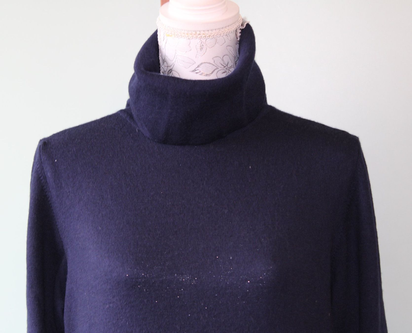 Maglioni & Felpe: Rollkragenpullover – Usato da Schaan venduto da antikes_und_kurioses 1