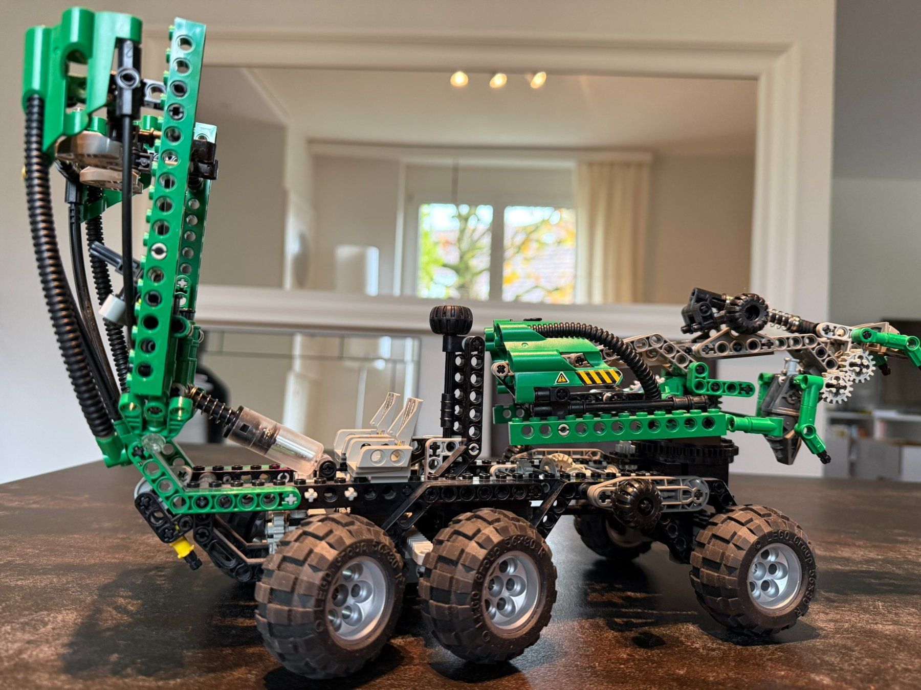 Lego Kit di costruzioni: LEGO TECHNIC 8446 Monster Kranwagen – Usato da Kirchdorf AG venduto da milmio 2