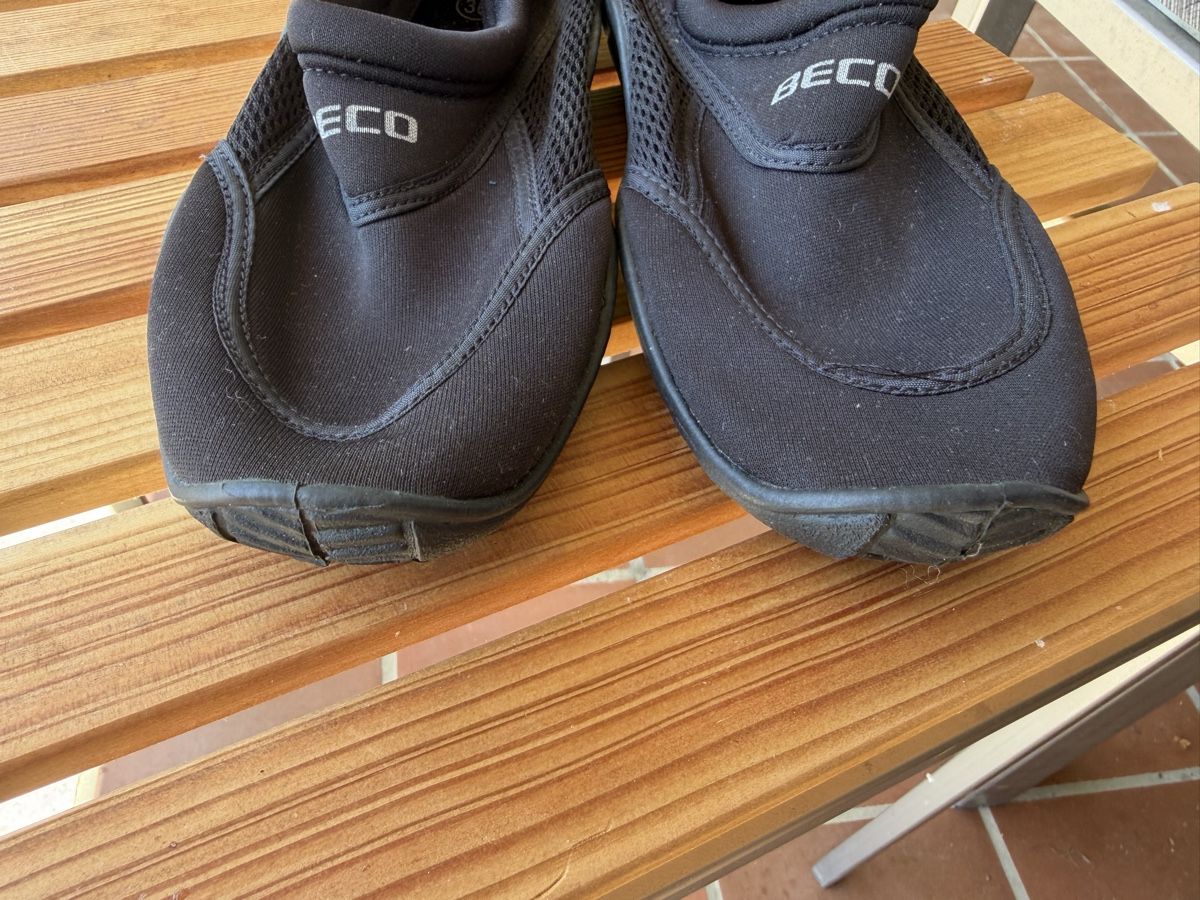 Scarpe da uomo: Schwimmschuhe BECO Grösse 36 – Usato da Nussbaumen AG venduto da sputnikrules 1