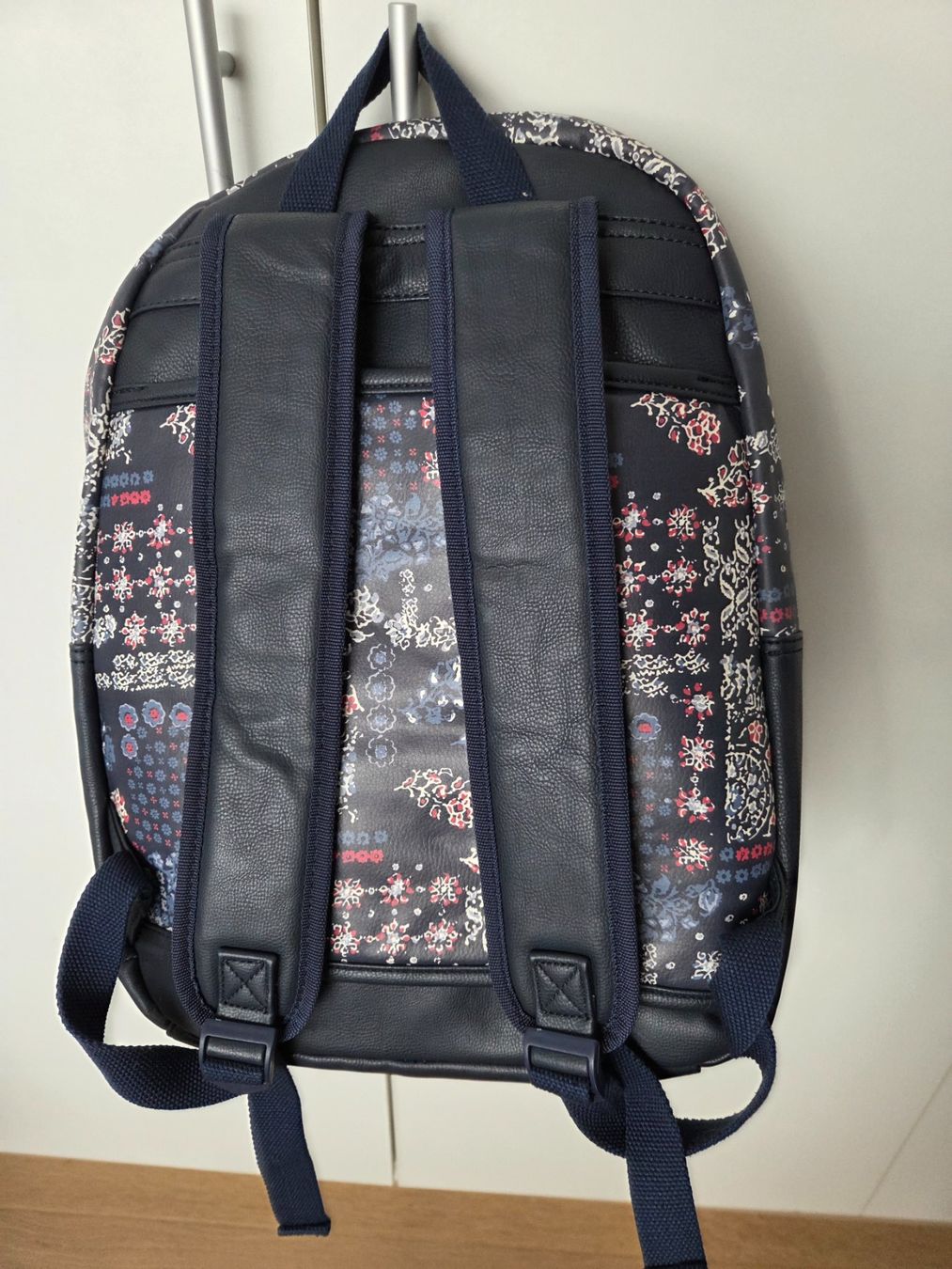 Pepe Jeans Zaini: Sac à dos Pepe Jeans - NEW – Nuovo (secondo la descrizione) da Carouge GE venduto da Gasco 3