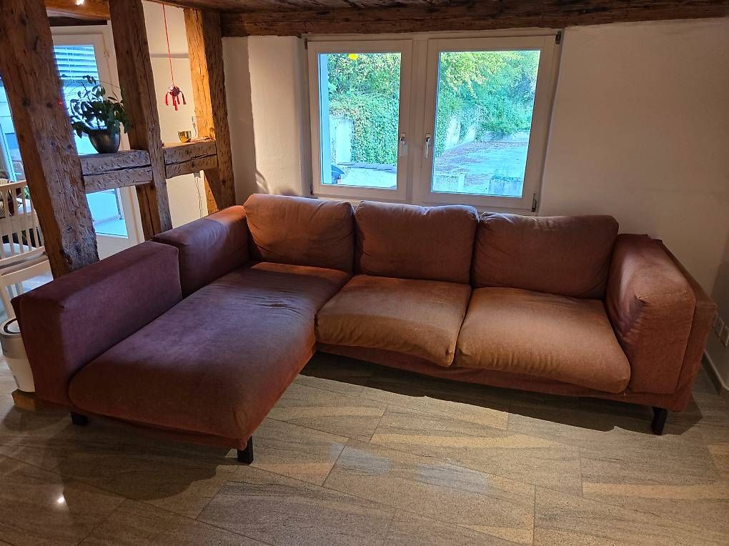 Sofas: Ikea Sofa rot – Gebraucht aus Lenzburg von sfeh