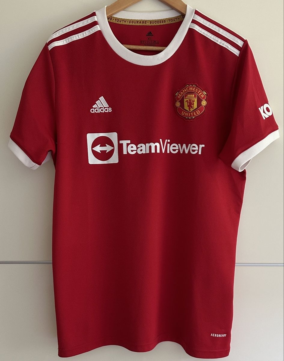 Nike Maillots de corps & Pantalons: Manchester City Trikot Ronaldo G XL – D'occasion à Maienfeld par tobeyl2020 1