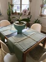 2 Leinen Tischläufer von Lovely Linen, Fleckenfrei