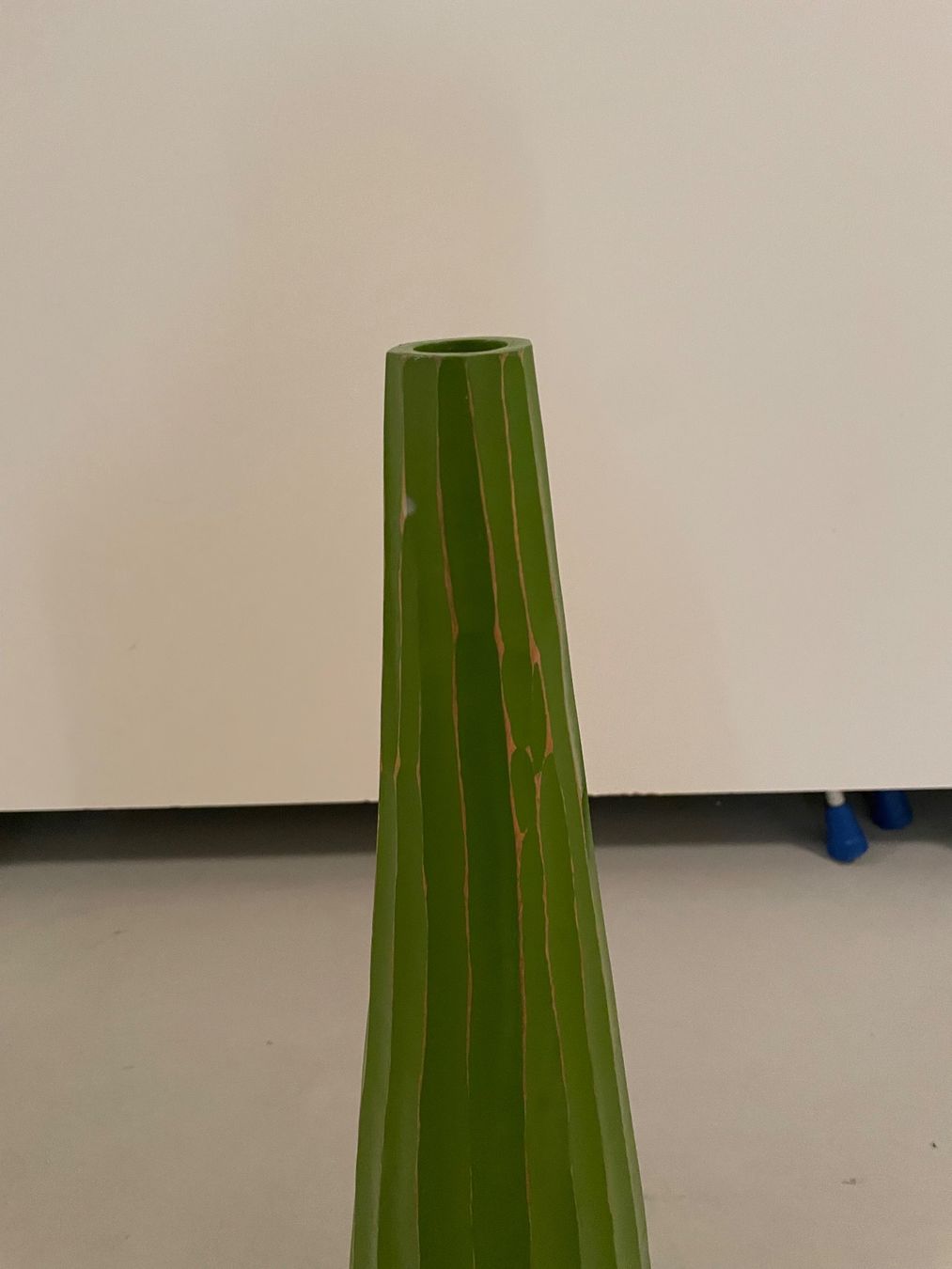 Vasi & Recipienti: Holzvase Handarbeit, grün – Usato da Lenzerheide/Lai venduto da reblulai 1