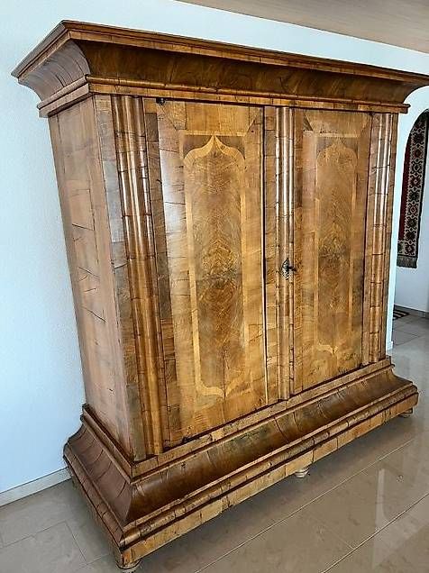 Armoires: Zürcher Wellenschrank – D'occasion à Zufikon par 635csi 1