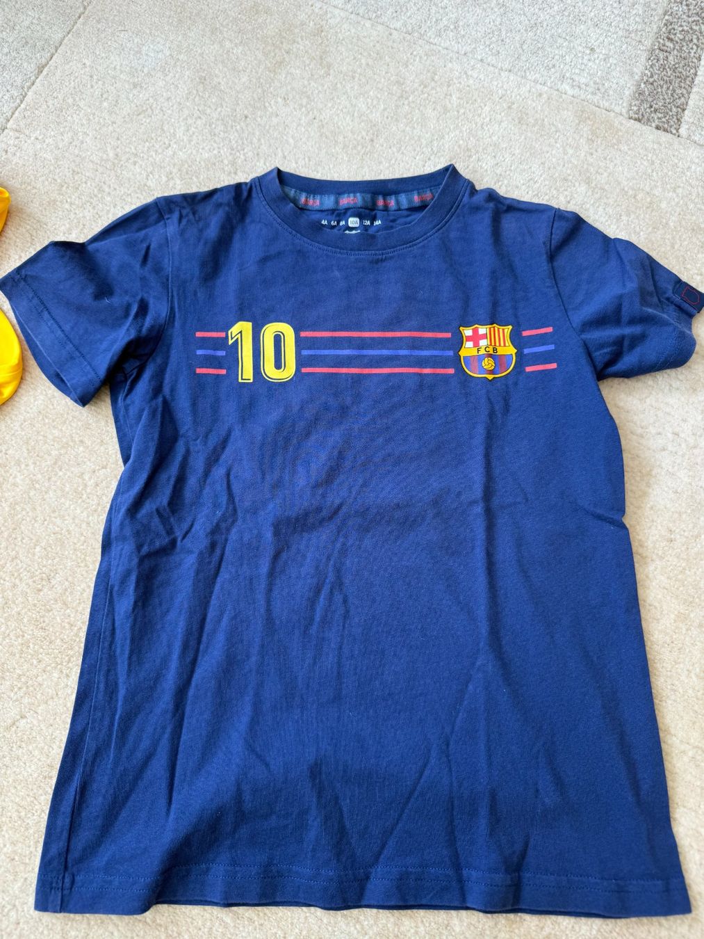 Scarpe, pantaloni & magliette da ginnastica: Maillot de foot Messi 8-10ans – Usato da Chambésy venduto da mariuselus