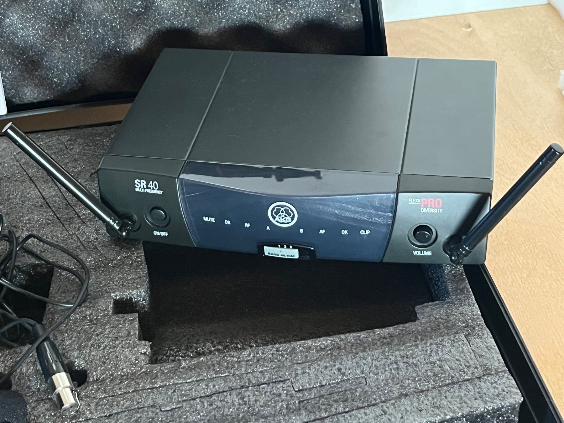 Akg Microfoni: AKG WMS 40 FLEXX Funkmikrofon Set – Usato da Kreuzlingen venduto da agp68 4