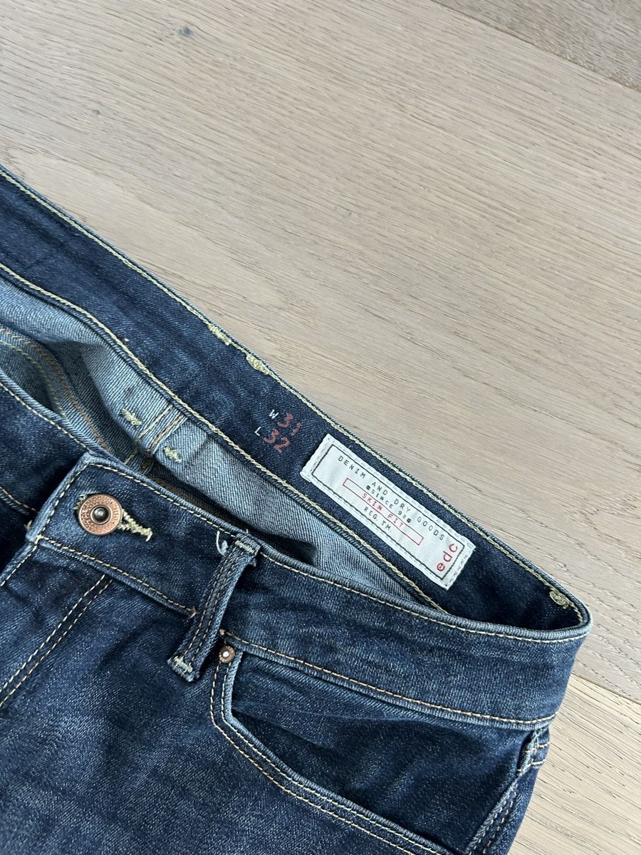 Esprit Jeans: Esprit Jeans W 31 L 32 blau – Usato da Zug venduto da Gibbi80 2