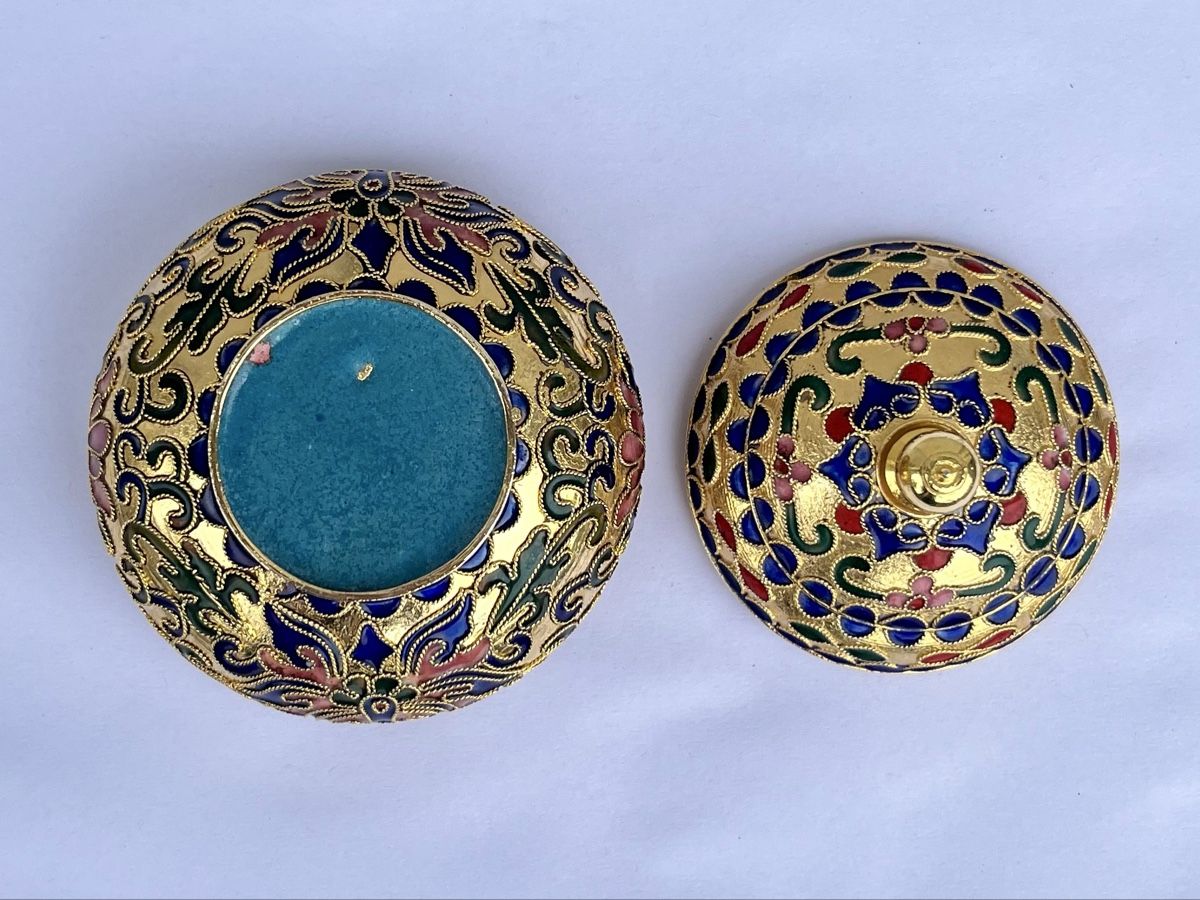 Portagioie: Dose mit Deckel, Gold farbig, Cloisonné-Emaille – Usato da Winterthur venduto da avelotte 8
