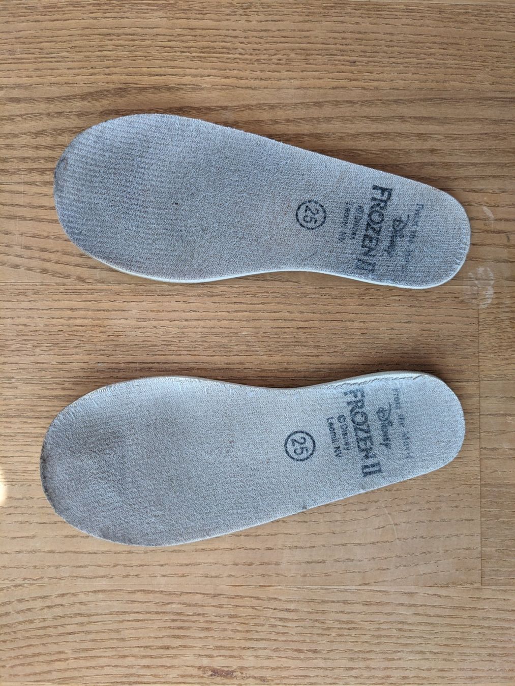 Scarpe per ragazzi: Eiskönigin Gummistiefel Grösse 25 – Usato da Wald ZH venduto da andy_ch01 6