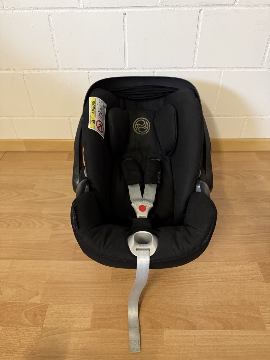 Cybex Seggiolini per auto: Cybex Babyschale Cloud Z i-Size mit Basisstation – Usato da Ipsach venduto da Ma_Nu24 2