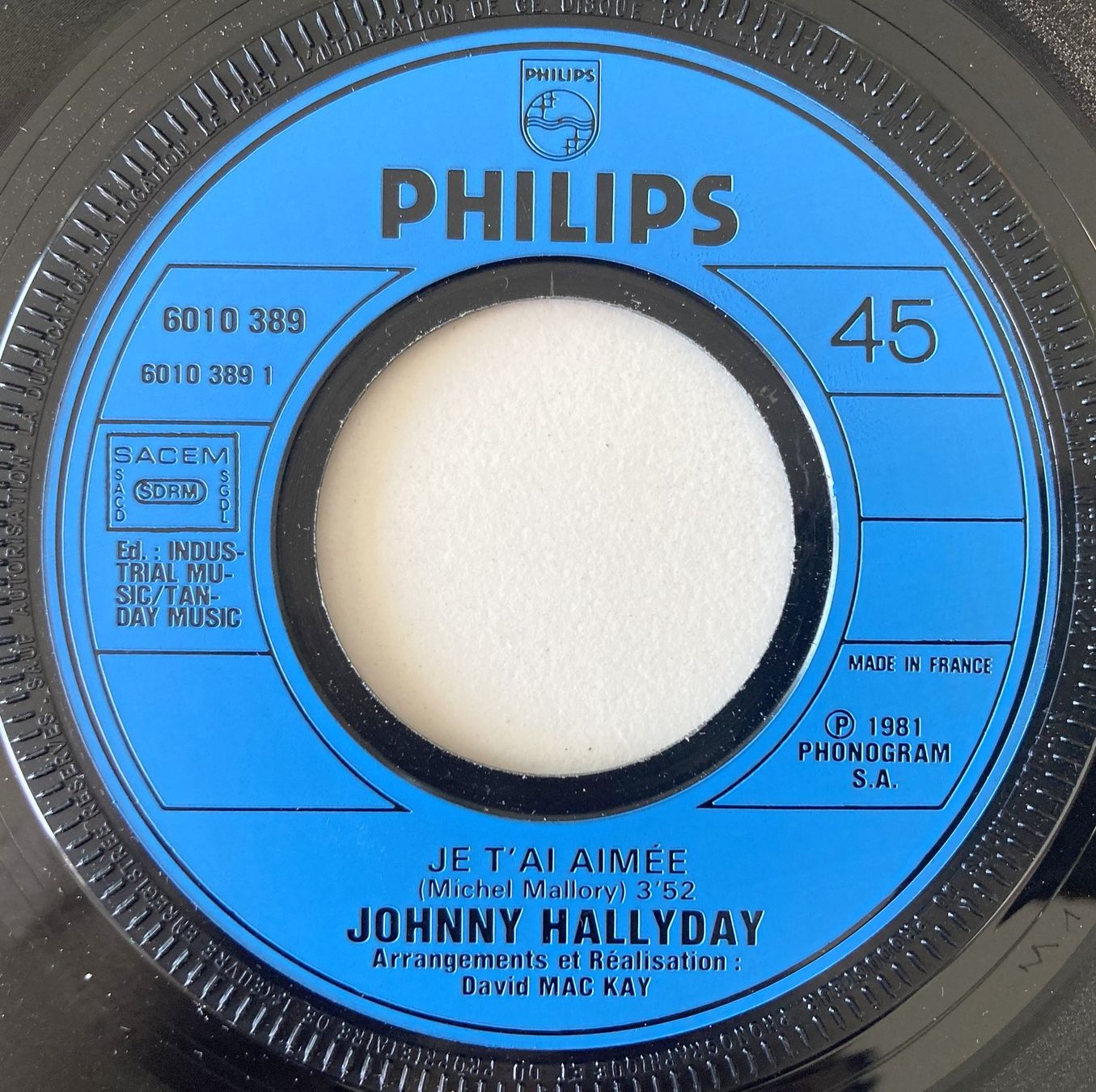 Dischi in vinile: JOHNNY HALLYDAY - JE T'AI AIMEE – Usato da Bottens venduto da hotter-than-hell 2