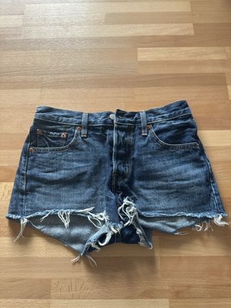 Levi's 501 Shorts Damen Gr. 36 Sommer Jeans Shorts Used Look
