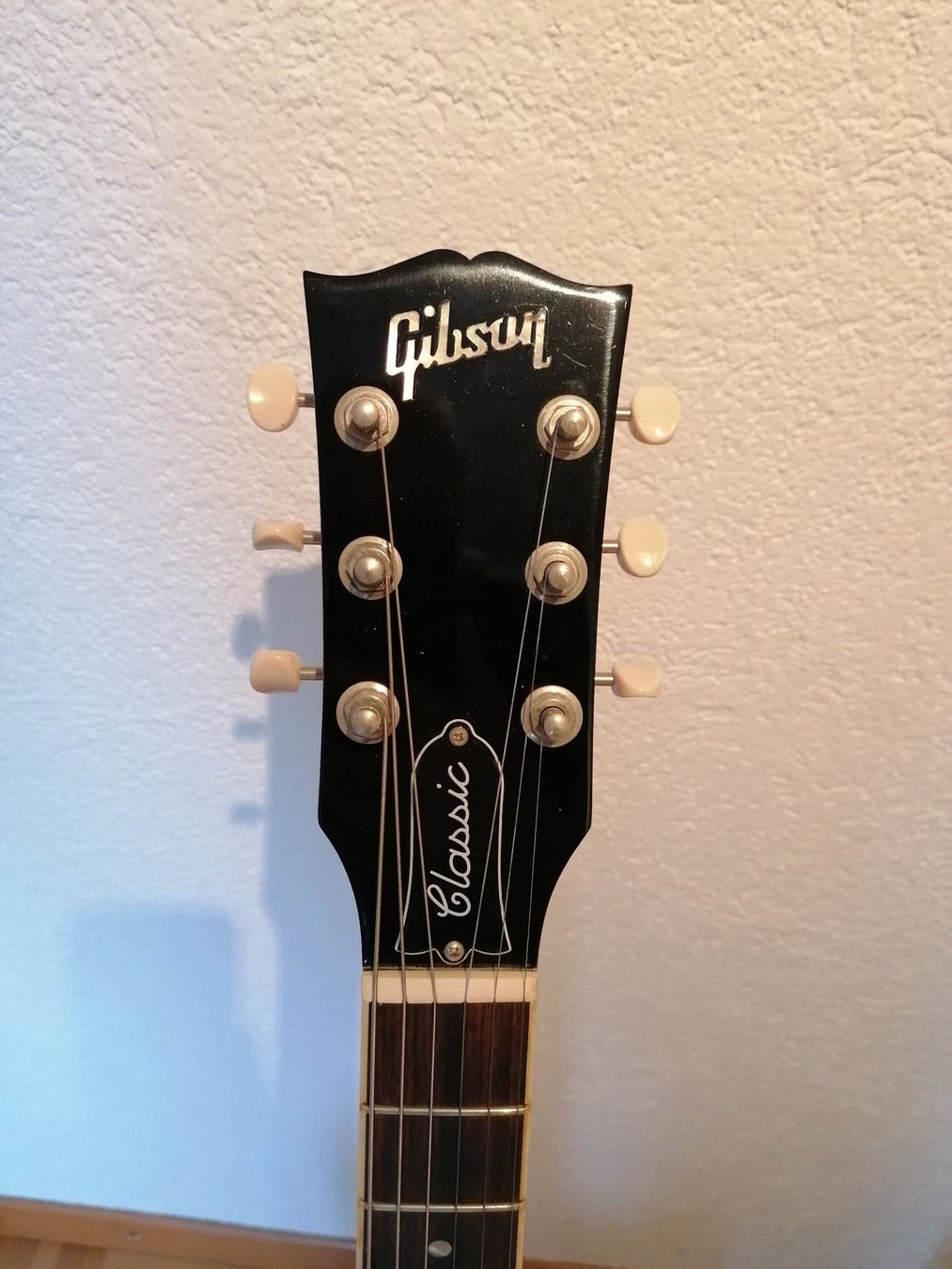 Gibson Strumenti musicali: GIBSON SG 2006 – Usato da Wiezikon b.Sirnach venduto da Amen 5