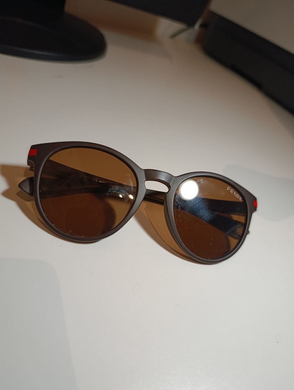 Prada Occhiali & Lenti: Sonnenbrille – Usato da Romanshorn venduto da dar_9rdg