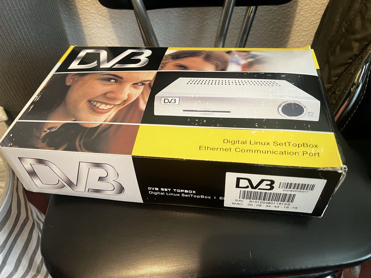 Récepteurs: DVB Digital Linux SetTopBox Ethernet Communication Port – D'occasion à Rheineck par Krisi1