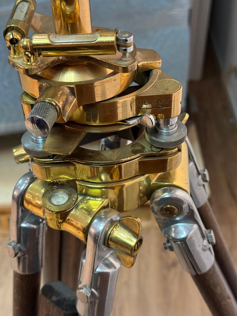 Messen: Technisches Messinstrument antik auf Staffelei  – Gebraucht aus Zofingen von GrosisWonderkeller 8