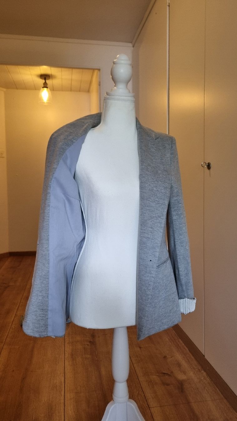 Zara Completi & Tailleur: Zara Basic Blazer, Grau, Gr. M – Usato da Rorbas venduto da Bettlee 2