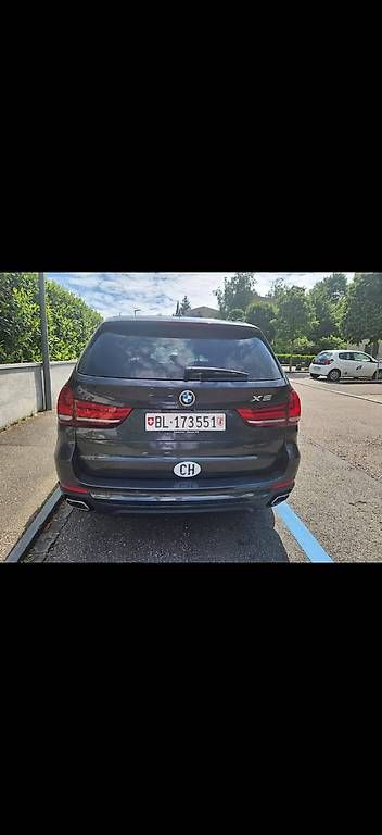 Autos: Bmw x5 40d x drive – Gebraucht aus Allschwil von VIP-84 2