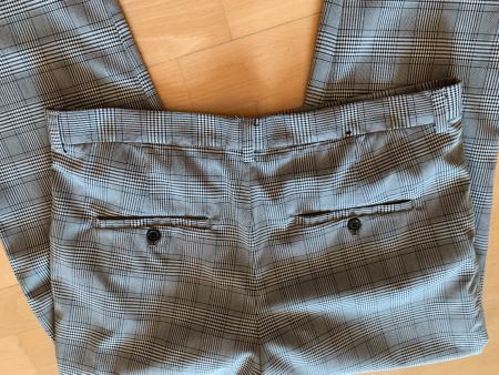 H&M Herren Hose, Gr. 34/30 Skinny, Grau