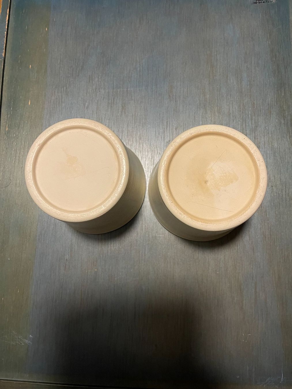 Vasi per fiori: 2 Blumentöpfe creme weiss gerippt – Usato da Turbenthal venduto da mmtuescher 2
