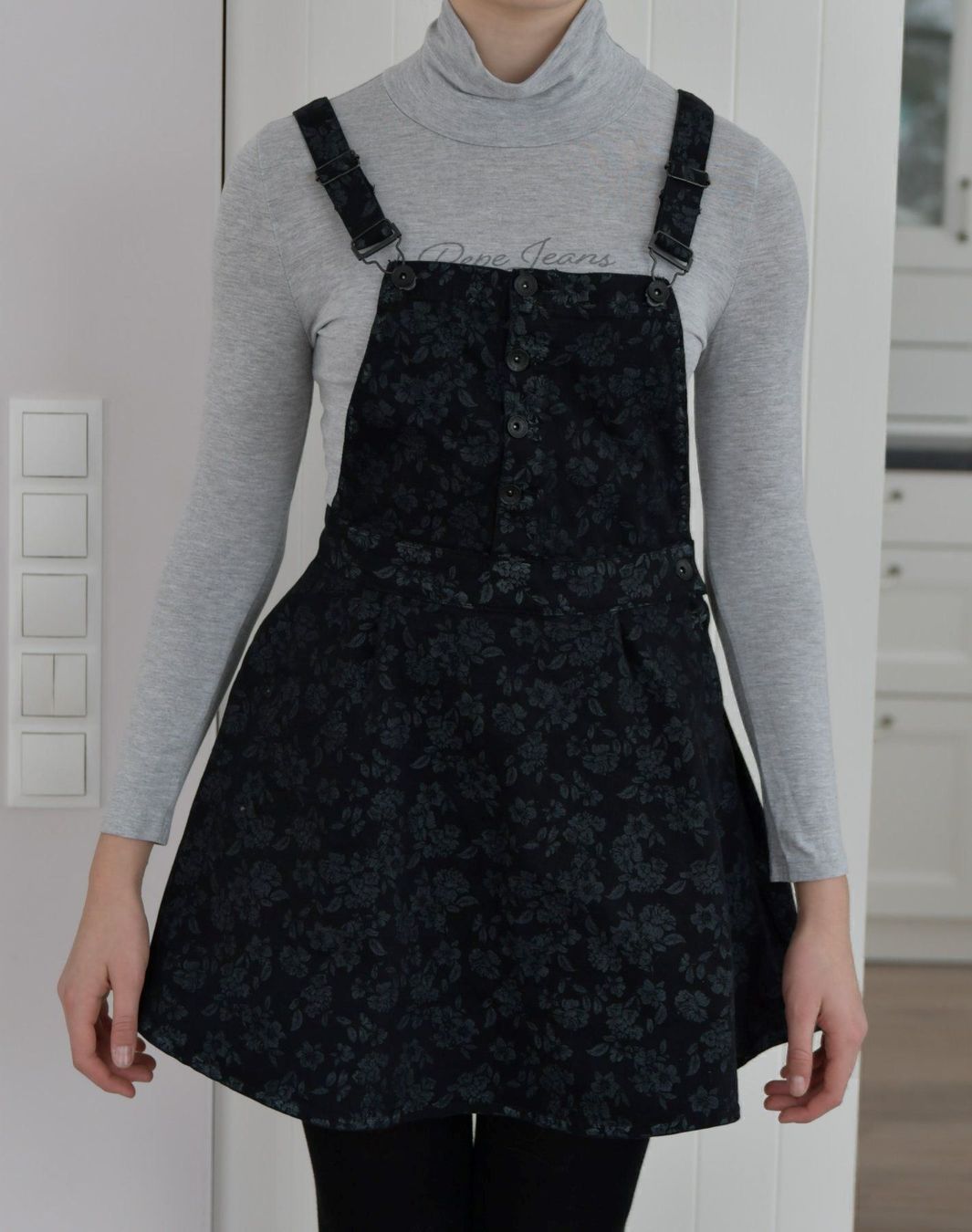 Vestiti: neu Kleid von  Superdry gr. S – Nuovo e nell'imballaggio originale da Nuglar venduto da Korsika2