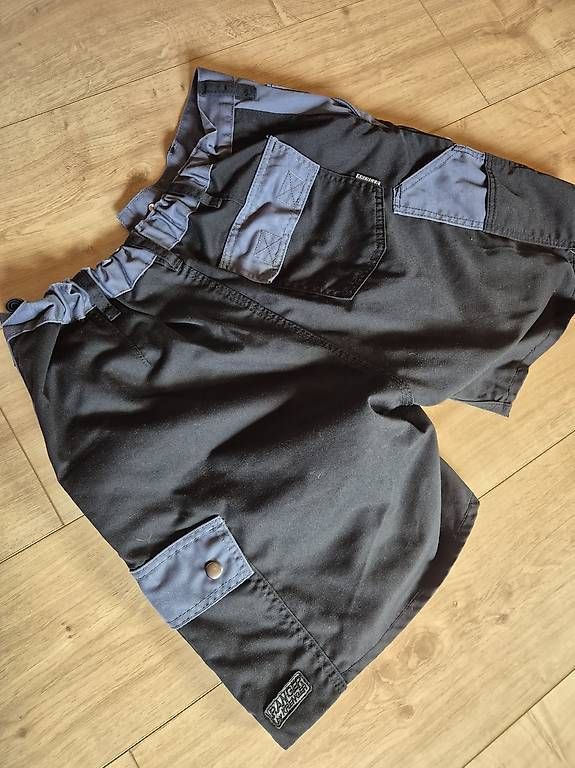 Pantaloni: Kurze Arbeitshose,Krenger – Usato da Obstalden venduto da Bergweh88 1