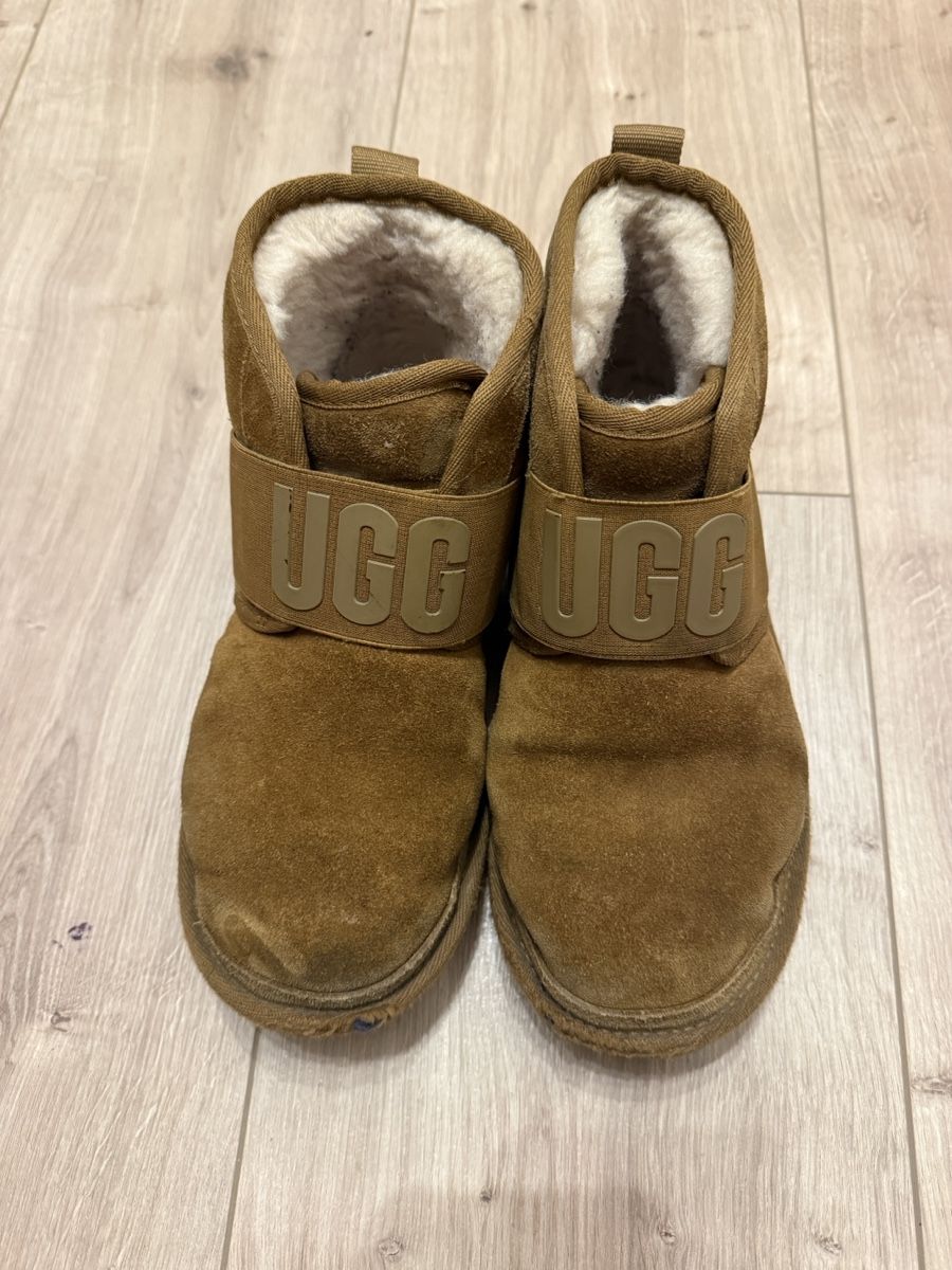 Ugg Schuhe für Jungen: UGG Stiefel 35 – Gebraucht aus Bözberg von Lilipzl