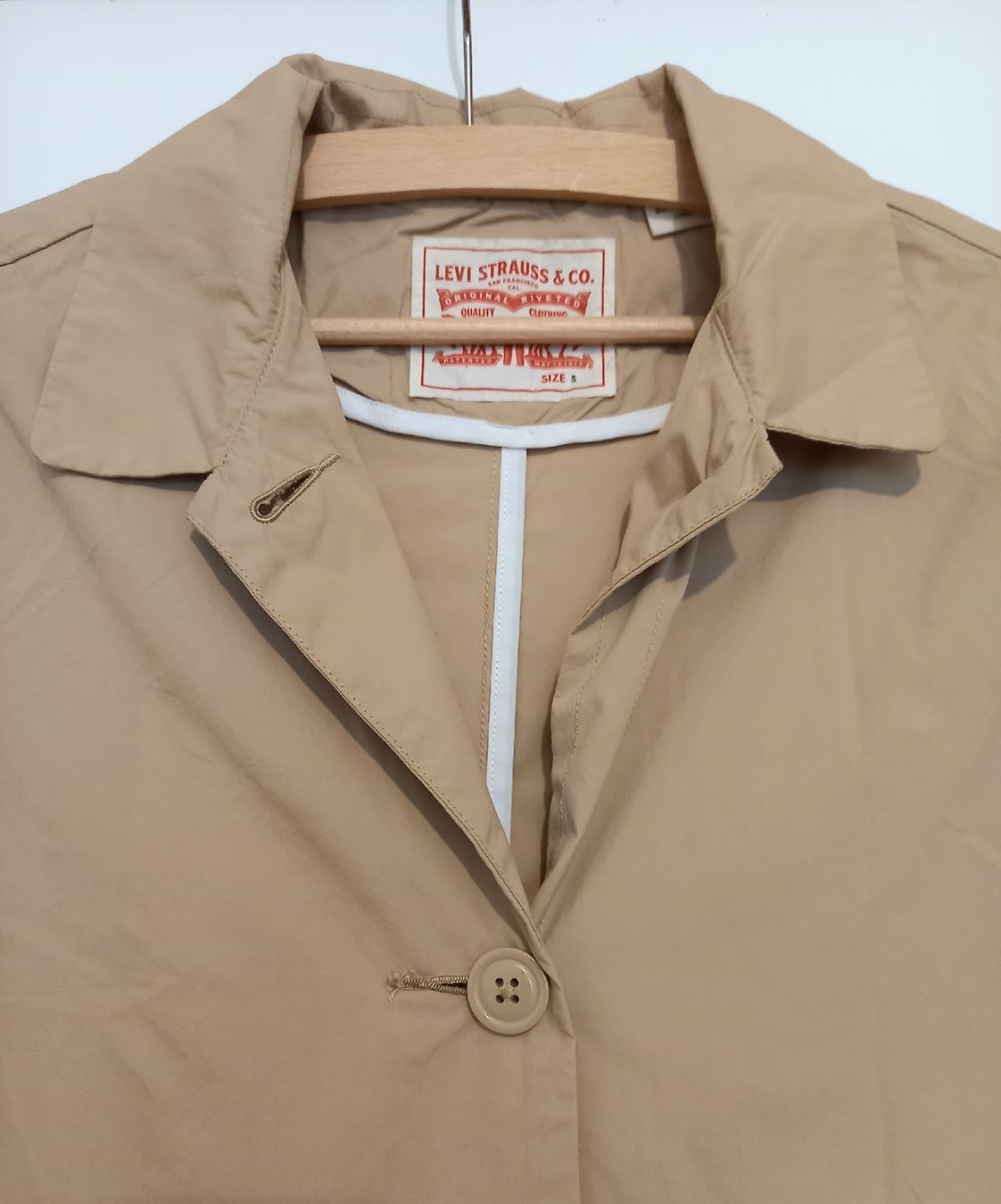 Levi's Mäntel: Levi's leichter Sommermantel Gr. S, beige – Gebraucht aus Zürich von Veramone 2