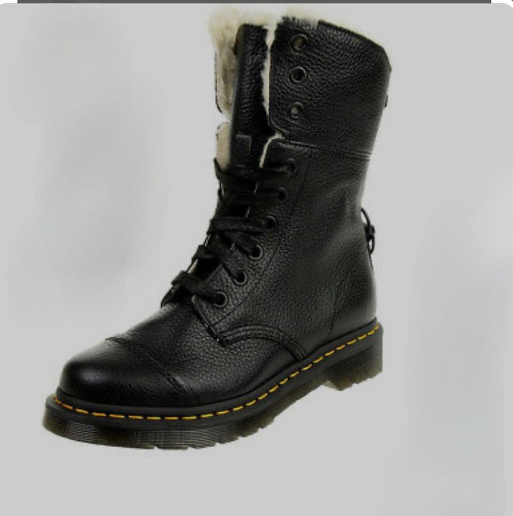 Elegantes Dr Martens Fell Ebenbild