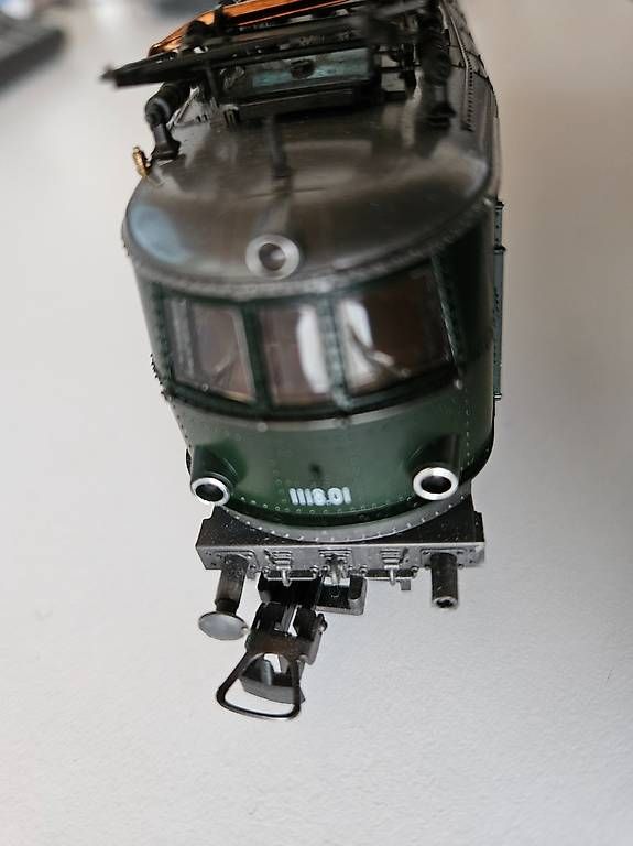 Modellini di ferrovie:  Roco H0 E-Lok BR 1118.01 ÖBB Gleichstrom – Usato da Bützberg venduto da Fraggles13 2