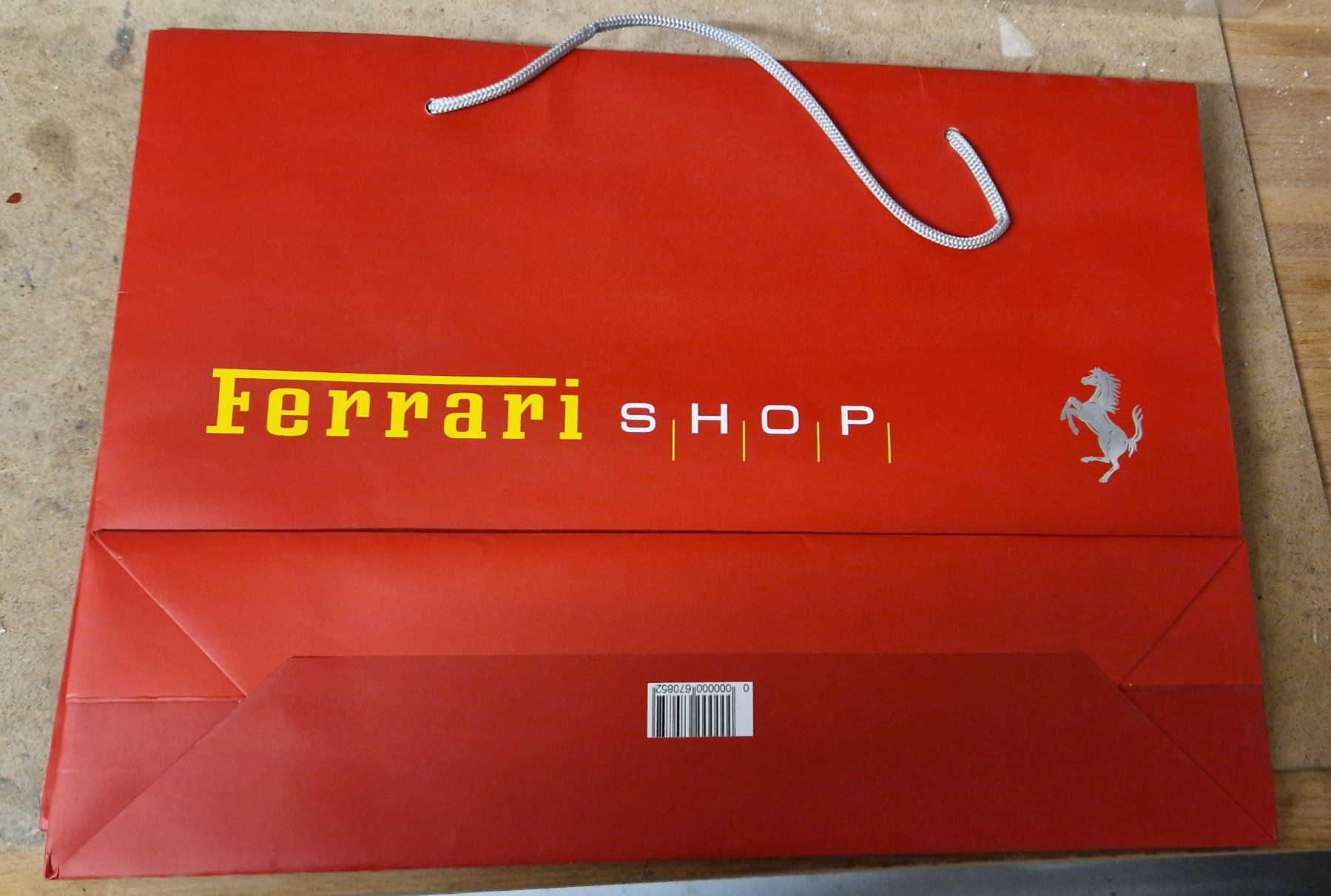Ferrari Calendari: Best of Maranello 2013 – Usato da Hildisrieden venduto da Anthosa3 4
