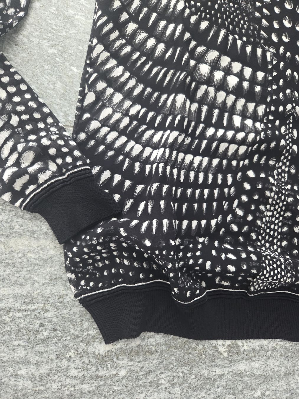Roberto Cavalli Camicette: Roberto Cavalli Seide Pullover/ Bluse  S / XS Neu mit Etiket – Nuovo e nell'imballaggio originale da Luzern venduto da annabelle25 2