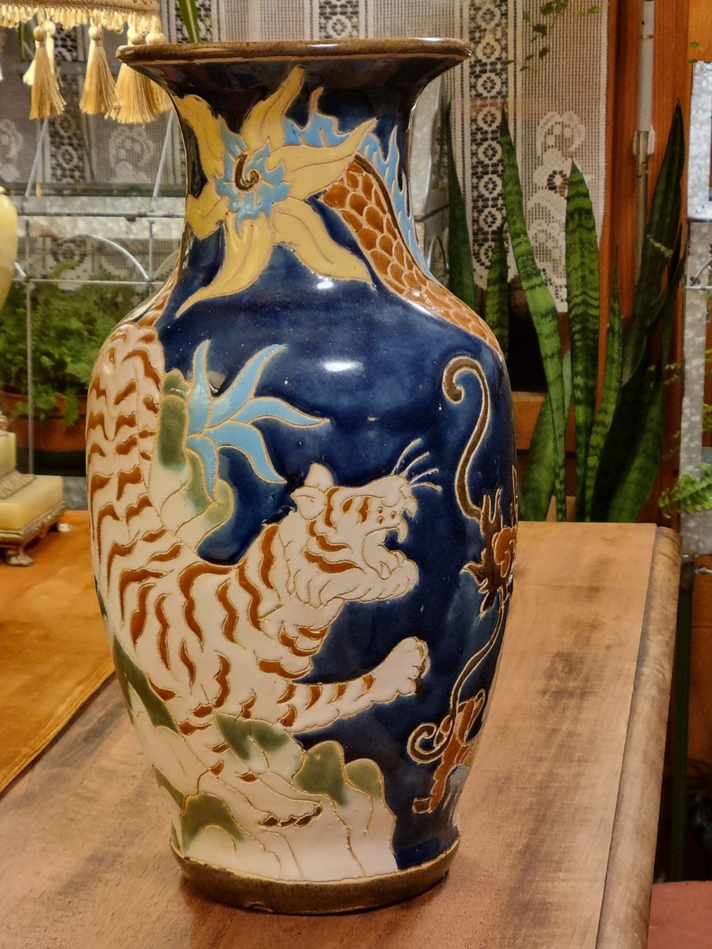 Vasi & Recipienti: Große Keramikvase Drache & Tiger blau, ca. 40 cm – Usato da Scharnachtal venduto da devin03 7
