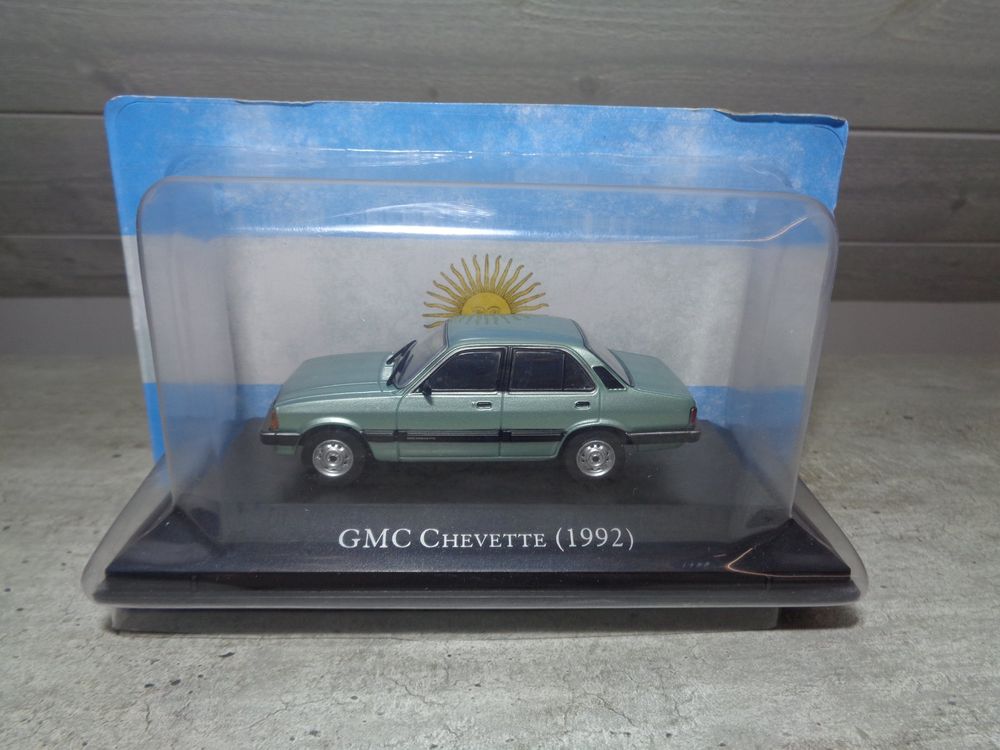 Salvat 1:43 Classic Car GMC Chevette 1992 2